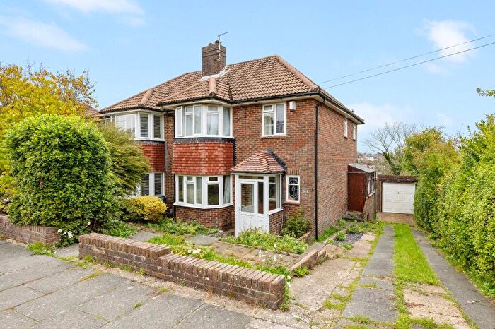 3 Bedroom Semi Detached House For Sale In Hillcrest, Brighton, BN1