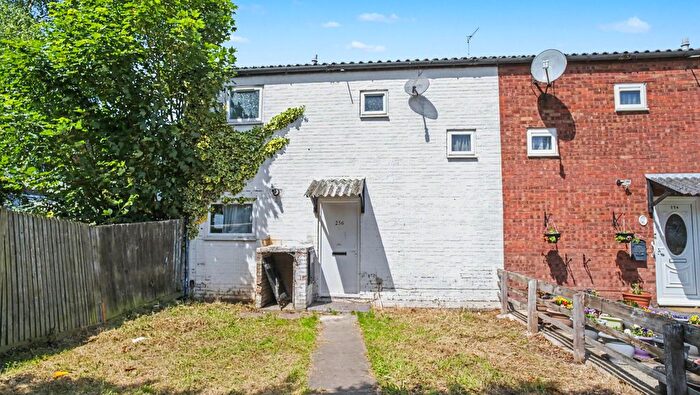 2 Bedroom Property For Sale In Hobart Drive, Hayes, Greater London, UB4