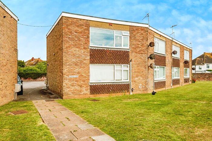 1 Bedroom Flat For Sale In Seamill Park Crescent, Worthing, West Sussex, BN11