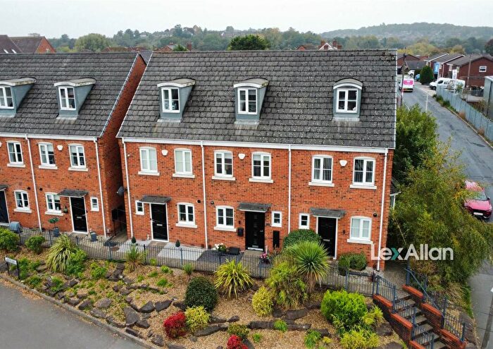 3 Bedroom Town House For Sale In Audnam, Stourbridge, DY8