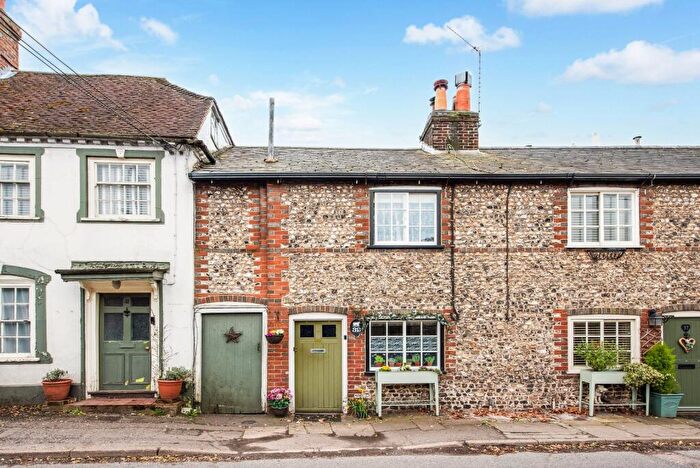 2 Bedroom Terraced House For Sale In Sussex Road, Petersfield, Hampshire, GU31