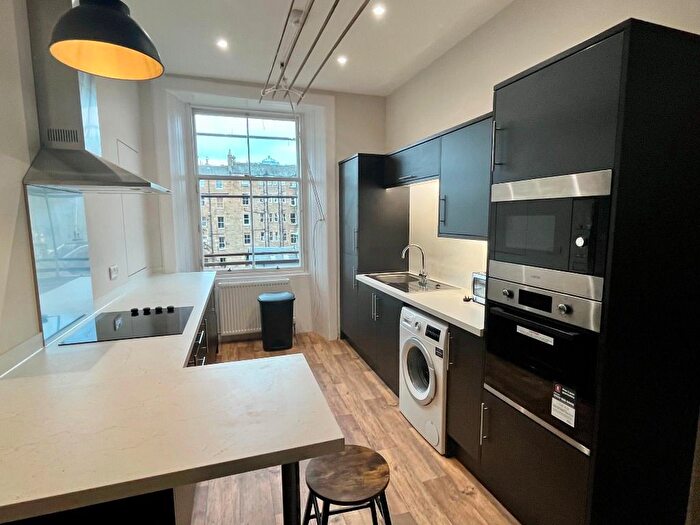 3 Bedroom Flat To Rent In Gilmore Place, Bruntsfield, Edinburgh, EH3