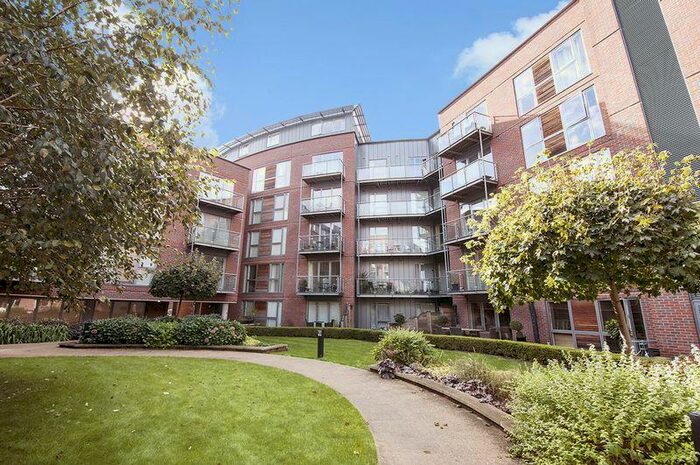 1 Bedroom Flat To Rent In The Heart, Walton-on-Thames, KT12