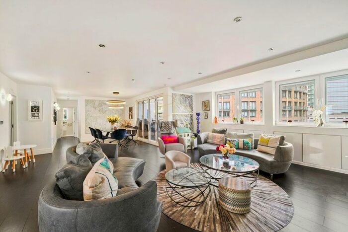 4 Bedroom Flat For Sale In Lyntonia House, Praed Street, Paddington, W2