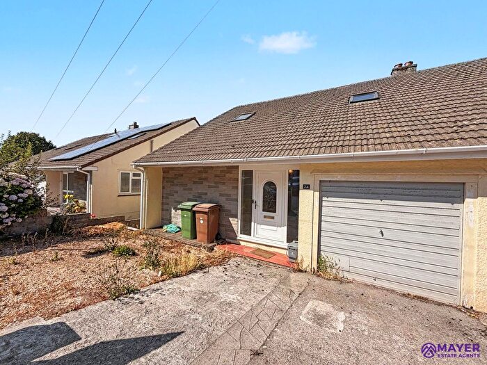 4 Bedroom Semi-Detached House For Sale In Hill Close, Plympton, PL7