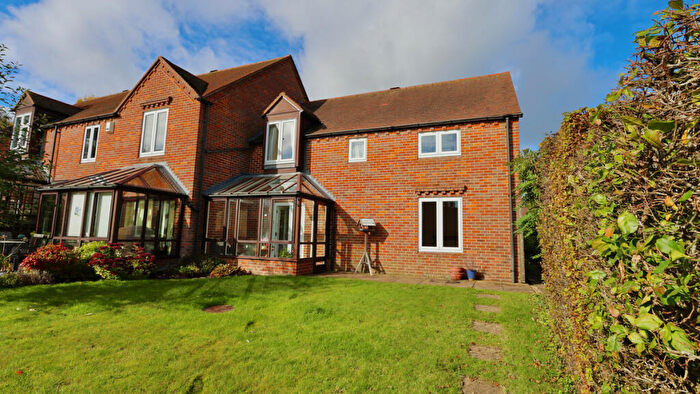 2 Bedroom End Of Terrace House For Sale In Old Town Farm, Great Missenden, HP16