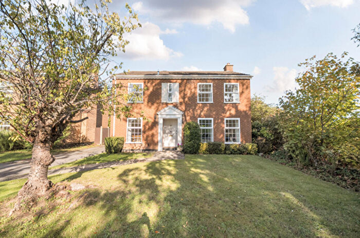 4 Bedroom Detached House For Sale In Briar Dene, Maidenhead, Berkshire, SL6