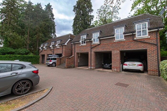 2 Bedroom Apartment To Rent In Fleet Road, Fleet, GU51