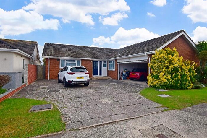 4 Bedroom Detached Bungalow To Rent In Shorecroft, Aldwick, Bognor Regis, PO21