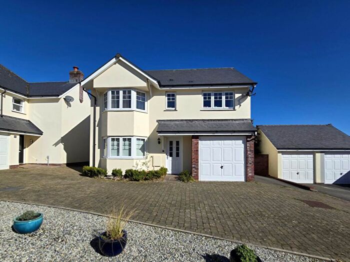 4 Bedroom Detached House For Sale In Arthurs Lea, Abbotsham, EX39