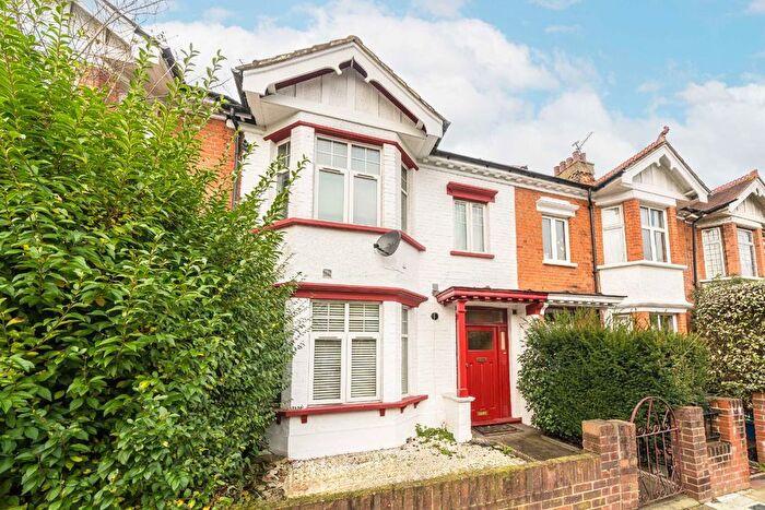 1 Bedroom Flat To Rent In Manor Road, Richmond, TW9