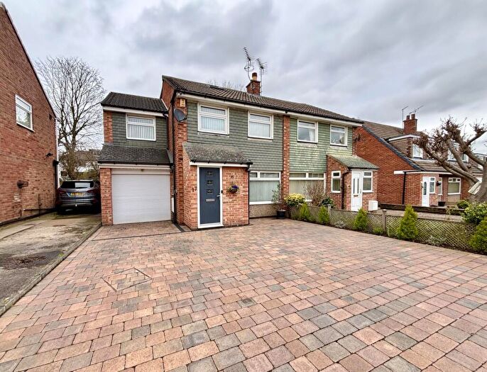 4 Bedroom Semi Detached House For Sale In Arthursdale Drive, Scholes, Leeds, LS15