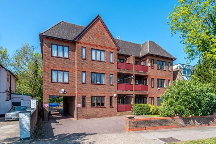 2 Bedroom Flat To Rent In Forty Avenue, Wembley, HA9