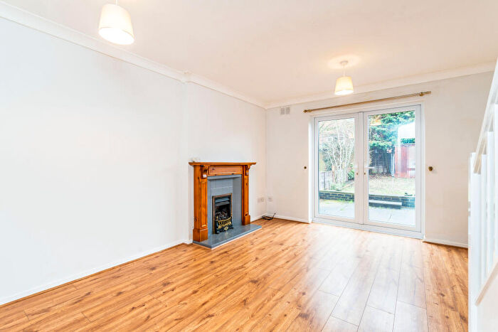 2 Bedroom Terraced House To Rent In Mablowe Fields, Wigston, LE18