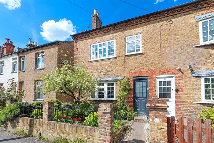 4 Bedroom Semi-Detached House For Sale In Wellington Road, Uxbridge, UB8