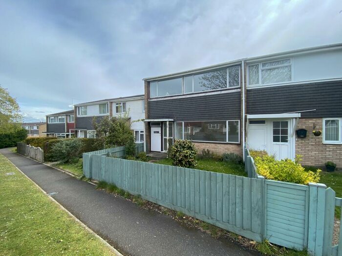 3 Bedroom House To Rent In Samples Way, Canford Heath, BH17