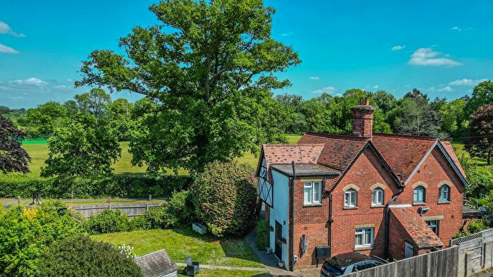 3 Bedroom Semi-Detached House For Sale In Hastings Road, Hawkhurst, Cranbrook, TN18