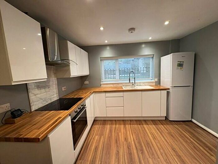 3 Bedroom House To Rent In Stanely Road, CH7