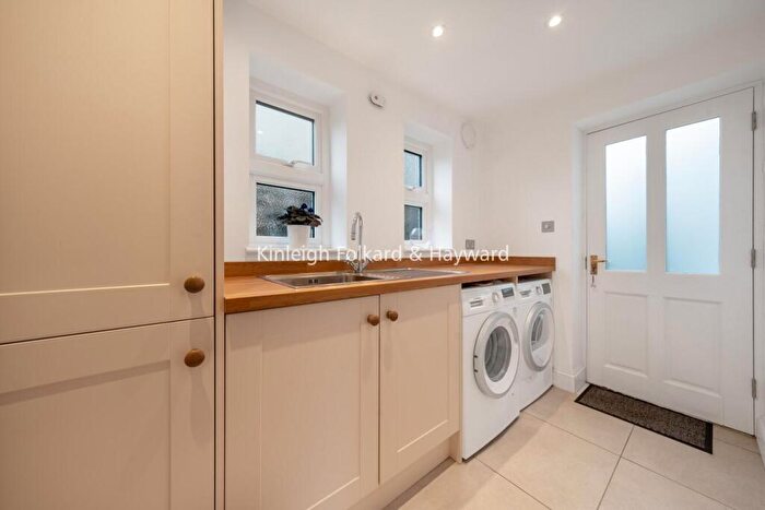 5 Bedroom Detached House For Sale In Rodway Road, Bromley, BR1