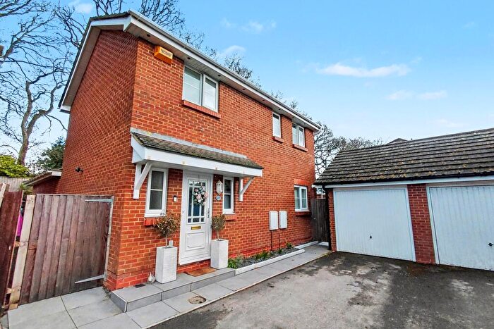 4 Bedroom Detached House For Sale In Verwood, BH31