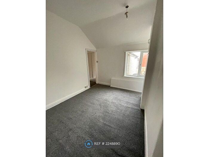 3 Bedroom Terraced House To Rent In Scarsdale Street, Dinnington, Sheffield, S25