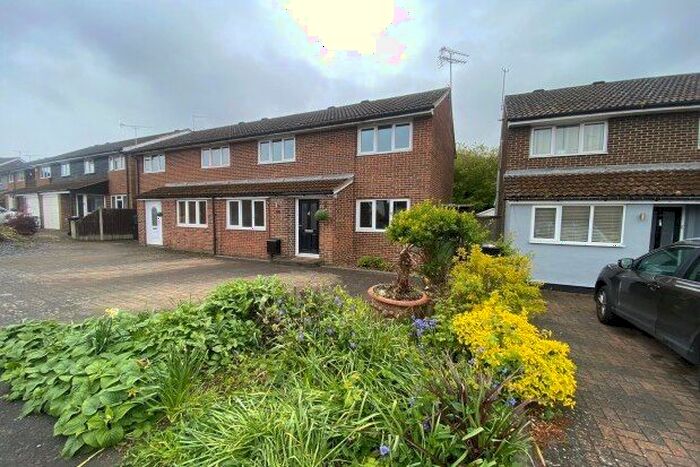 4 Bedroom Property To Rent In Whinhams Way, Billericay, CM12