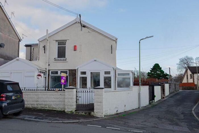 1 Bedroom End Of Terrace House For Sale In A Exhibition Row, Aberdare, Mid Glamorgan, CF44