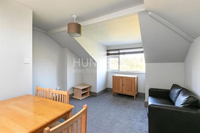 2 Bedroom Flat To Rent In Fordwych Road, London, NW2