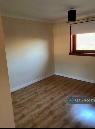 2 Bedroom Flat To Rent In Cairneyhill, Dunfermline, KY12