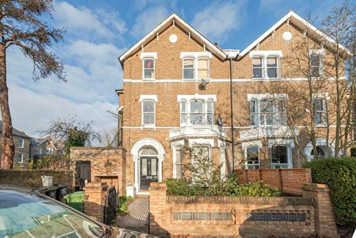 2 Bedroom Flat To Rent In Drake Road, Brockley, SE4