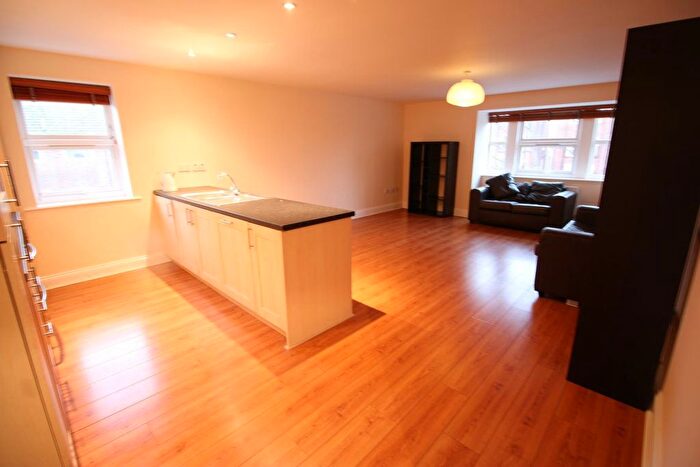 2 Bedroom Flat To Rent In Trinity Road, Darlington, DL3