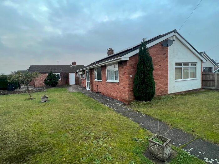 3 Bedroom Bungalow To Rent In Gloucester Road, Worksop, S81