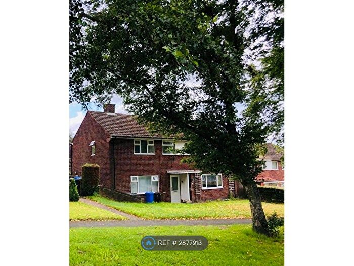 3 Bedroom Semi Detached House To Rent In Farm Crescent, Sheffield, S20