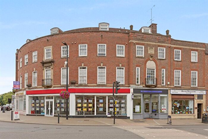 2 Bedroom Maisonette For Sale In Easton Street, High Wycombe, HP11
