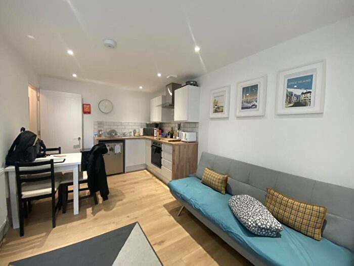 2 Bedroom Apartment To Rent In Palmerston Road, Southsea, PO5