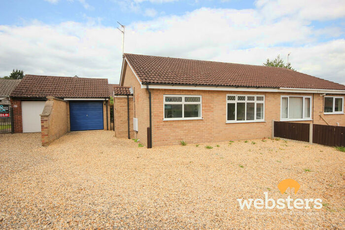 2 Bedroom Detached Bungalow To Rent In Sunny Close, Norwich, NR5