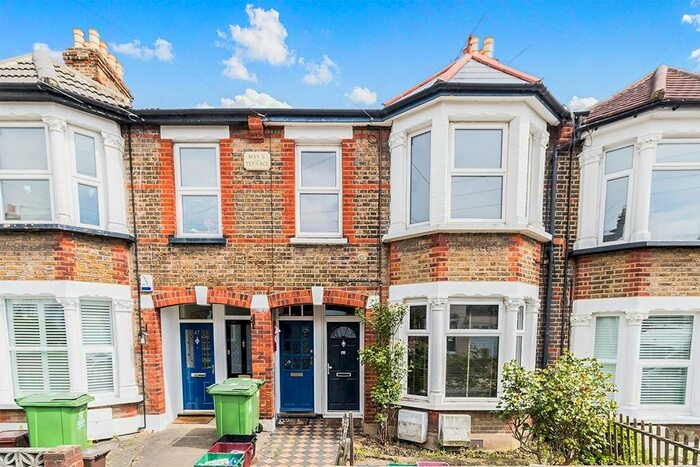 2 Bedroom Flat To Rent In Hawthorn Road, Bexleyheath, Kent, DA6