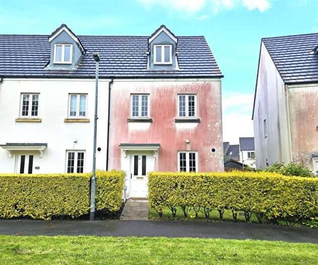 3 Bedroom End Of Terrace House For Sale In No Onward Chain Manor Way, Tavistock, PL19