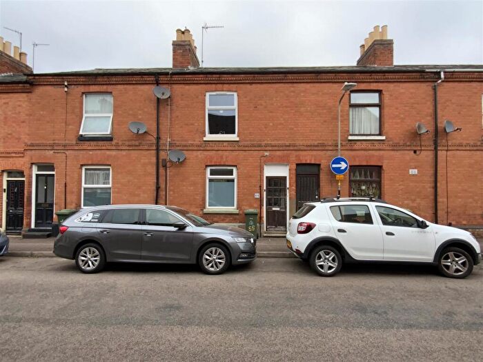 1 Bedroom Apartment To Rent In Buckingham Street, Wolverton, Milton Keynes, MK12