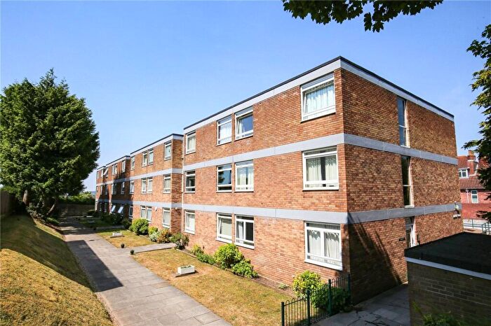 2 Bedroom Apartment For Sale In Falcon Court, Southfield Road, Bristol, BS9