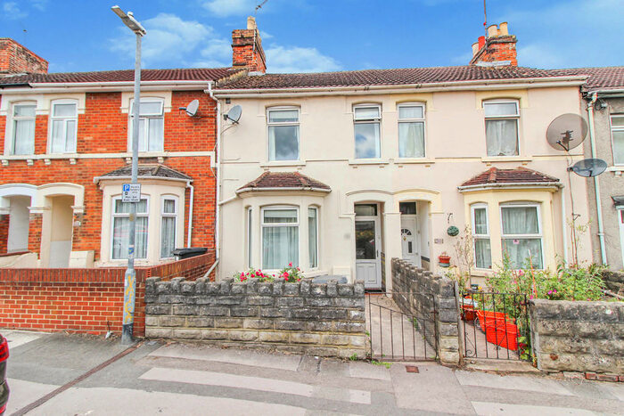 3 Bedroom Terraced House To Rent In Eastcott Hill, Town Centre, Swindon, SN1