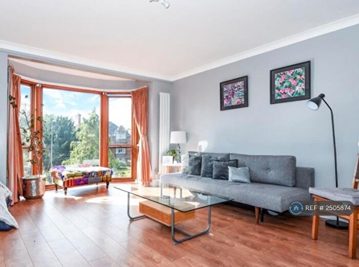 3 Bedroom Flat To Rent In Hartley Court, Oxford, OX2