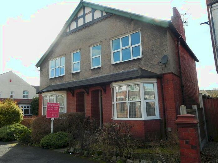1 Bedroom Flat To Rent In Cathcart Road, Stourbridge, DY8