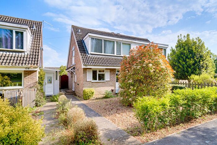 3 Bedroom Semi-Detached House For Sale In Hill Rise, St Ives, PE27