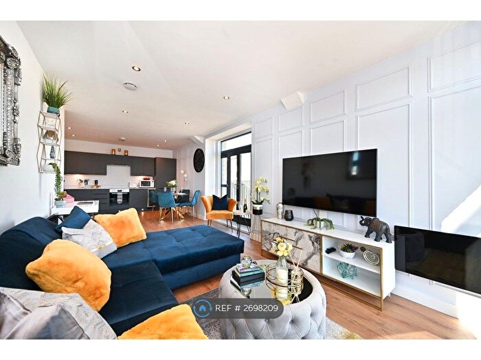 2 Bedroom Flat To Rent In Queensbridge Drive, Ramsgate, CT11