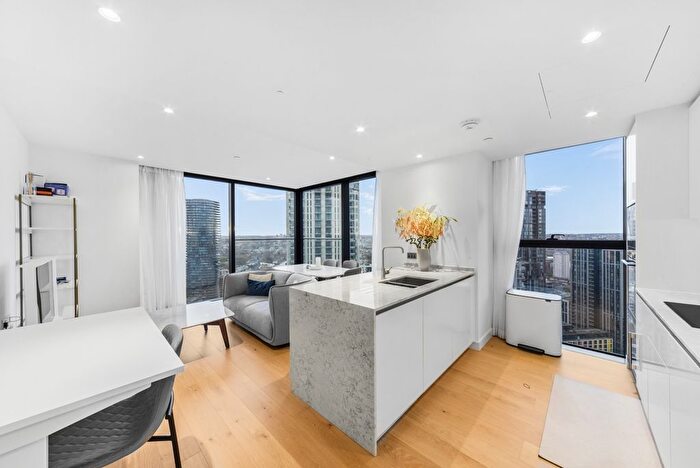 1 Bedroom Flat To Rent In Hampton Tower, Marsh Wall, E14