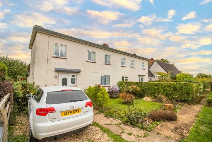 3 Bedroom Semi-Detached House For Sale In Alconbury Hill, Alconbury Weston, Huntingdon, PE28