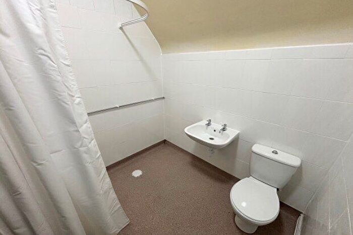 1 Bedroom Flat To Rent In Neston Road Cannell Court, Neston, CH64