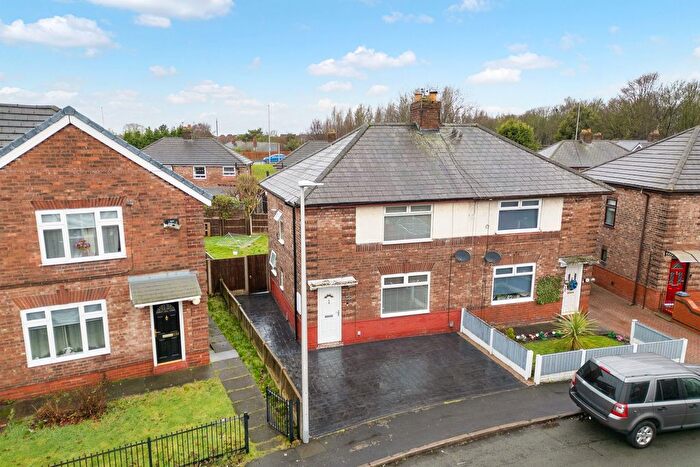 3 Bedroom Semi-Detached House For Sale In Alder Avenue, Widnes, WA8