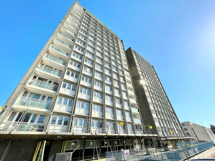 2 Bedroom Apartment To Rent In St. James's House, High Street, Brighton, BN2